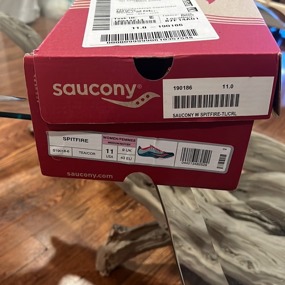 NWT Saucony spitfire womens size 11 running sneakers - Picture 5 of 5